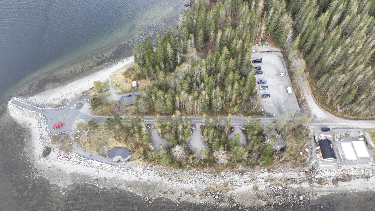 Bilde er fra Lissbjørkneset aktivitetsområde. Et område som benyttes til rekreasjon for stor og små.