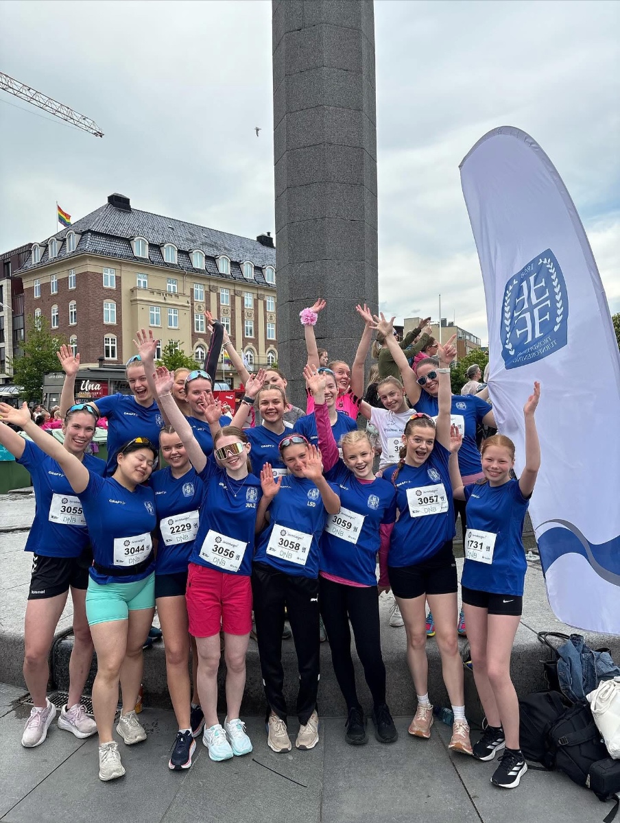 Våre trenere som deltar på jentenølgen
